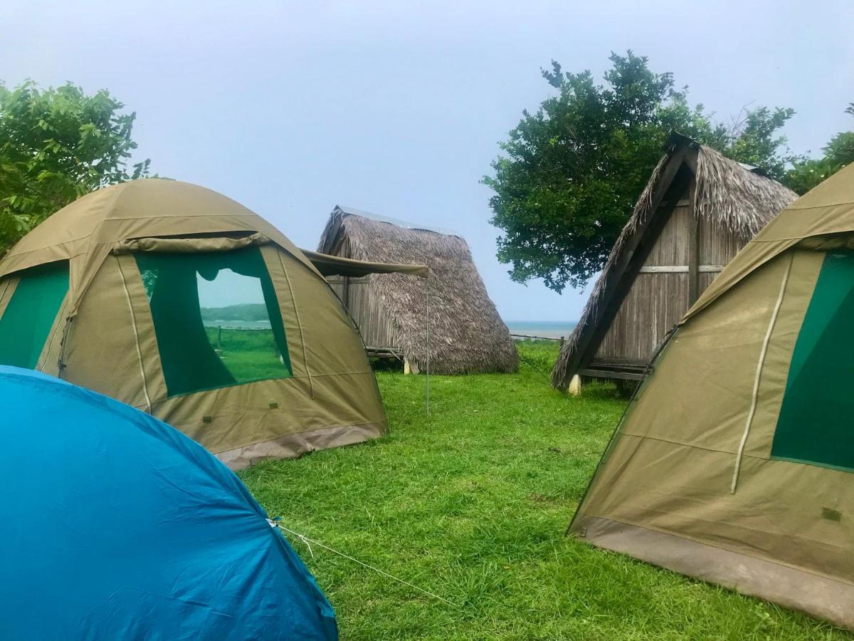 Corto Novo Maison D'Hotes-Camping Nosy-Be エクステリア 写真