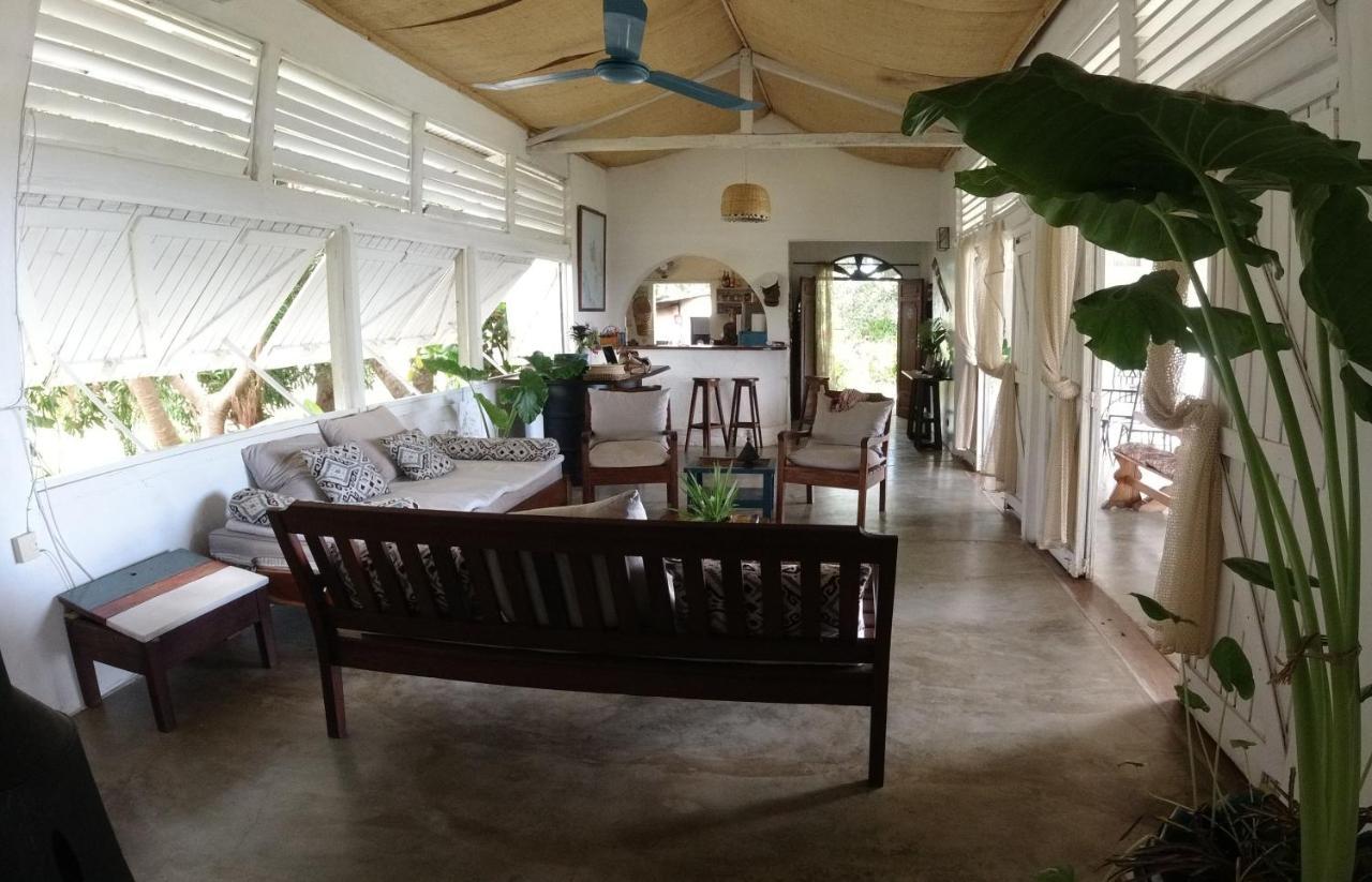 Corto Novo Maison D'Hotes-Camping Nosy-Be エクステリア 写真