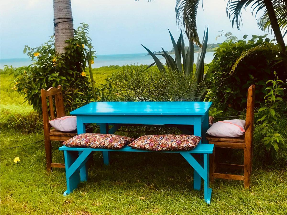 Corto Novo Maison D'Hotes-Camping Nosy-Be エクステリア 写真