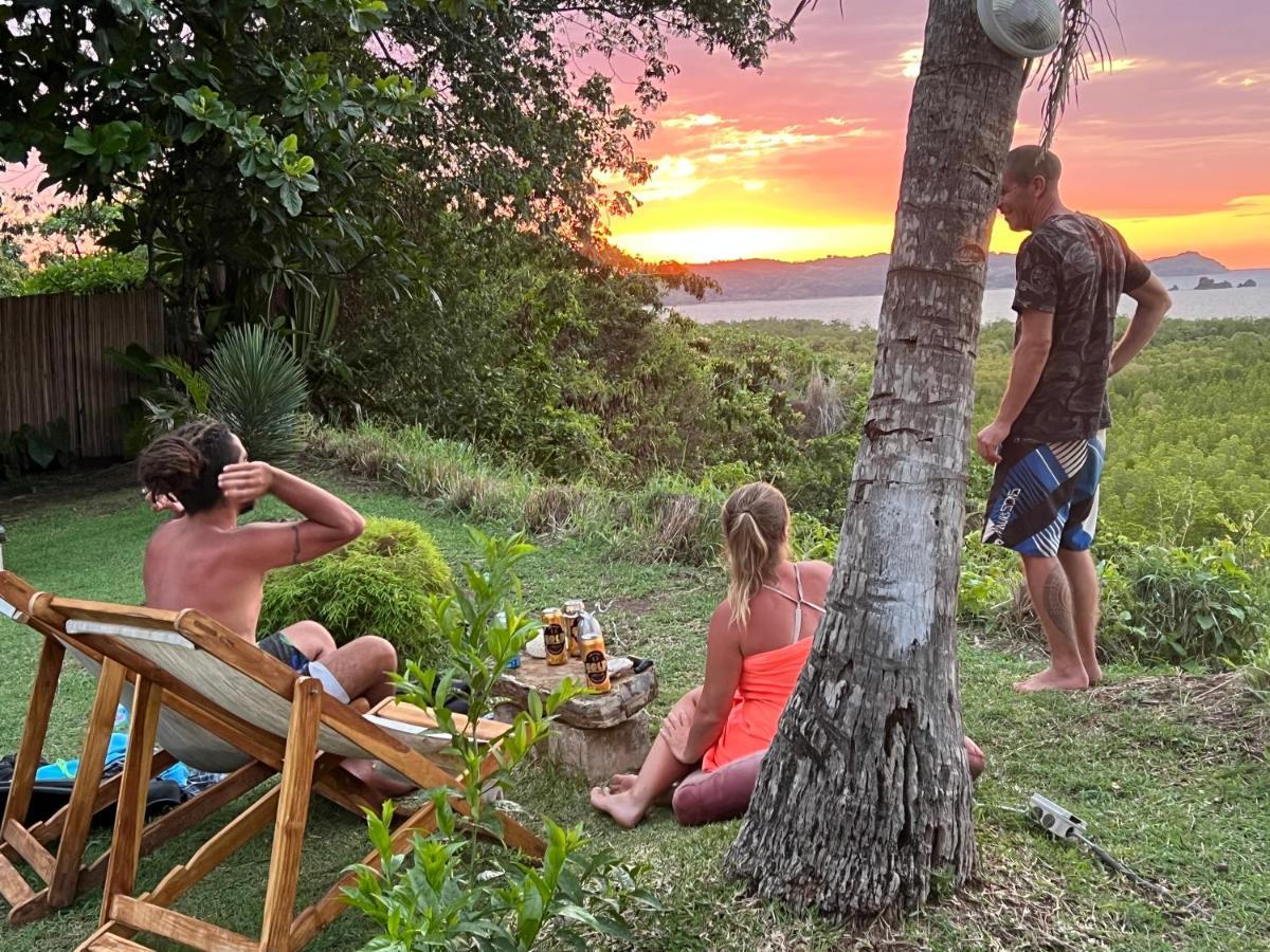 Corto Novo Maison D'Hotes-Camping Nosy-Be エクステリア 写真