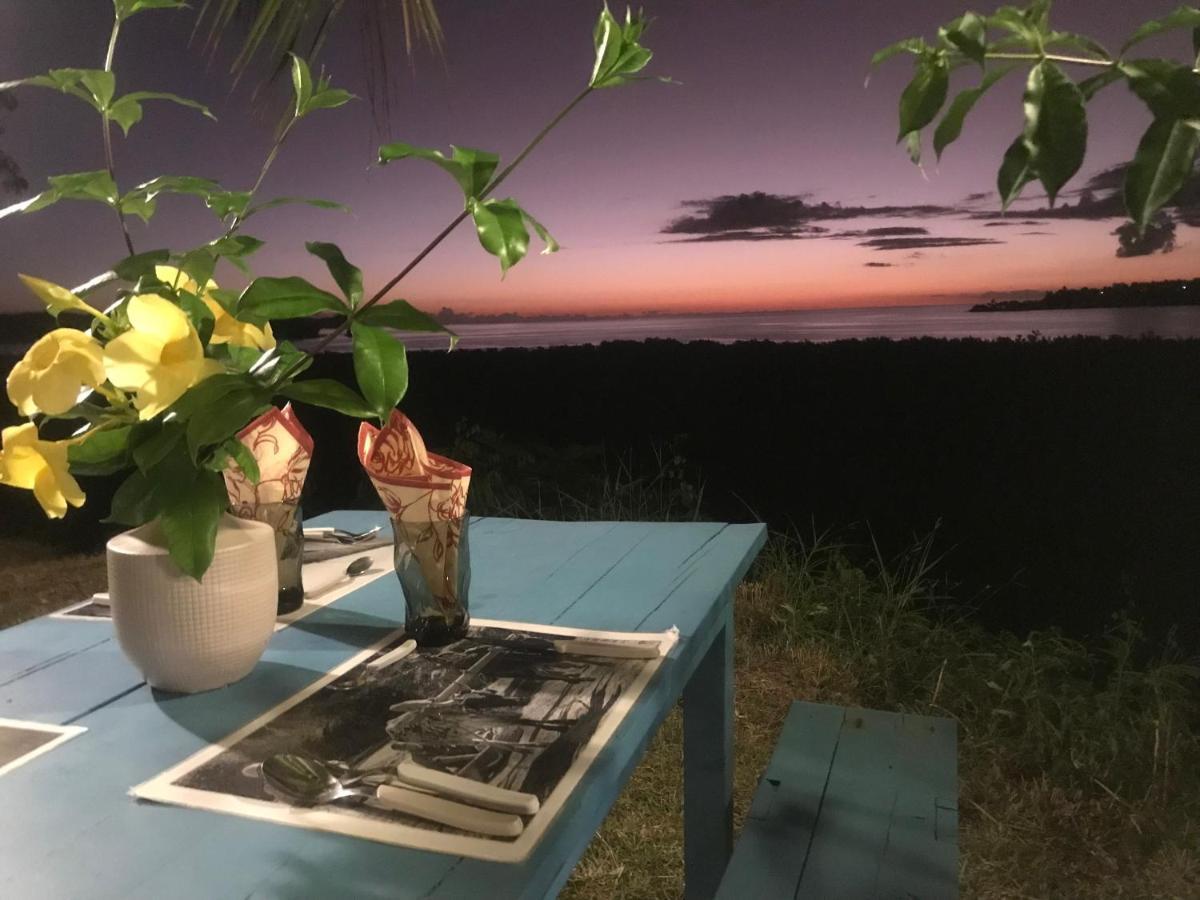 Corto Novo Maison D'Hotes-Camping Nosy-Be エクステリア 写真